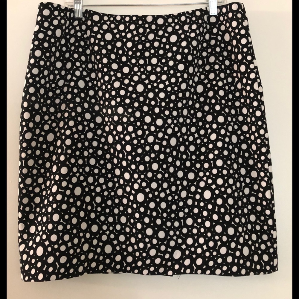 Jones Studio’s skirt